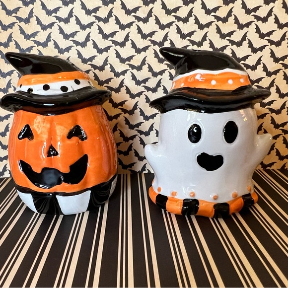Halloween Ceramic Ghost Pumpkin Jack o Lantern Salt and Pepper Shakers - Picture 2 of 5